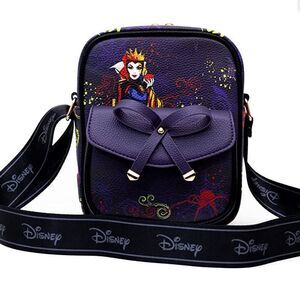 WondaPop Disney Villains Evil Queen Luxe 8” Crossbody Bag. Faux Leather. NWT!